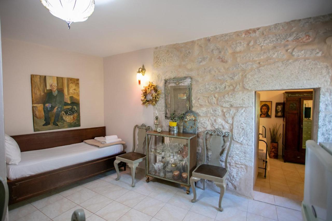 Charouda Country House Pyrgos Dirou Exterior photo